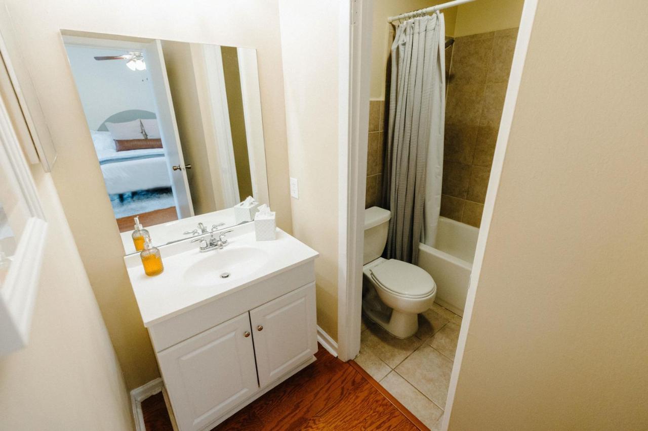 Centrally Located 3Br Overton Square Fast Wifi Free Parking Yes Pets Мемфіс Екстер'єр фото